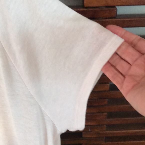 Old Navy tee - Picture 3 of 6